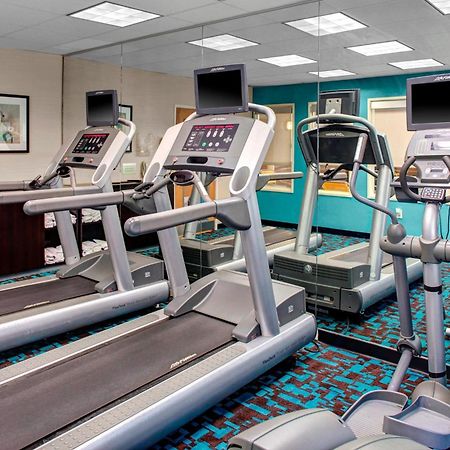Fairfield Inn And Suites By Marriott Emporia I-95 Ngoại thất bức ảnh