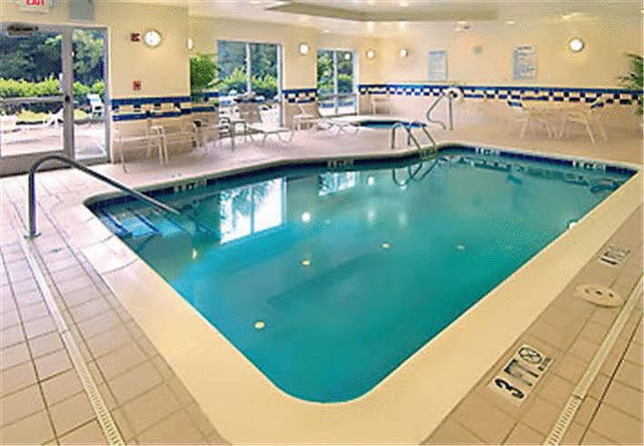 Fairfield Inn And Suites By Marriott Emporia I-95 Ngoại thất bức ảnh